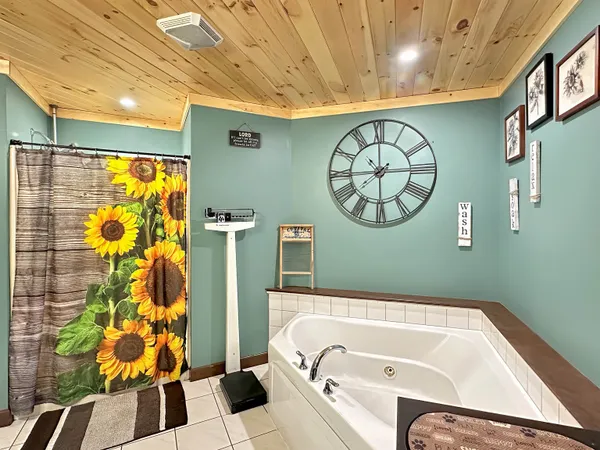 $585,000 | 257 Main Street, Colebrook, NH 03576