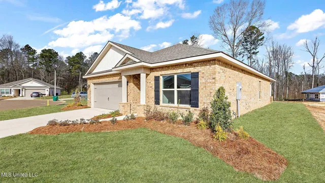 $273,900 | 808 Fairway Avenue, Byram, MS 39272