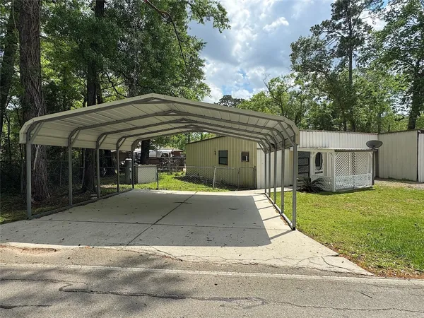 $1,000 | 218 Water Glen Drive, Huffman, TX 77336