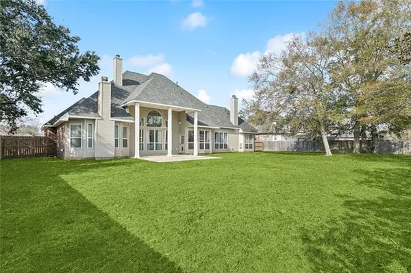 $787,000 | 553 Evergreen Drive, Mandeville, LA 70448