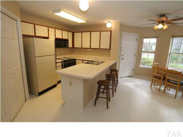 1332 Sunrunner Road Pensacola, FL 32504 - Photo 2 of 21 Gallery Image 2