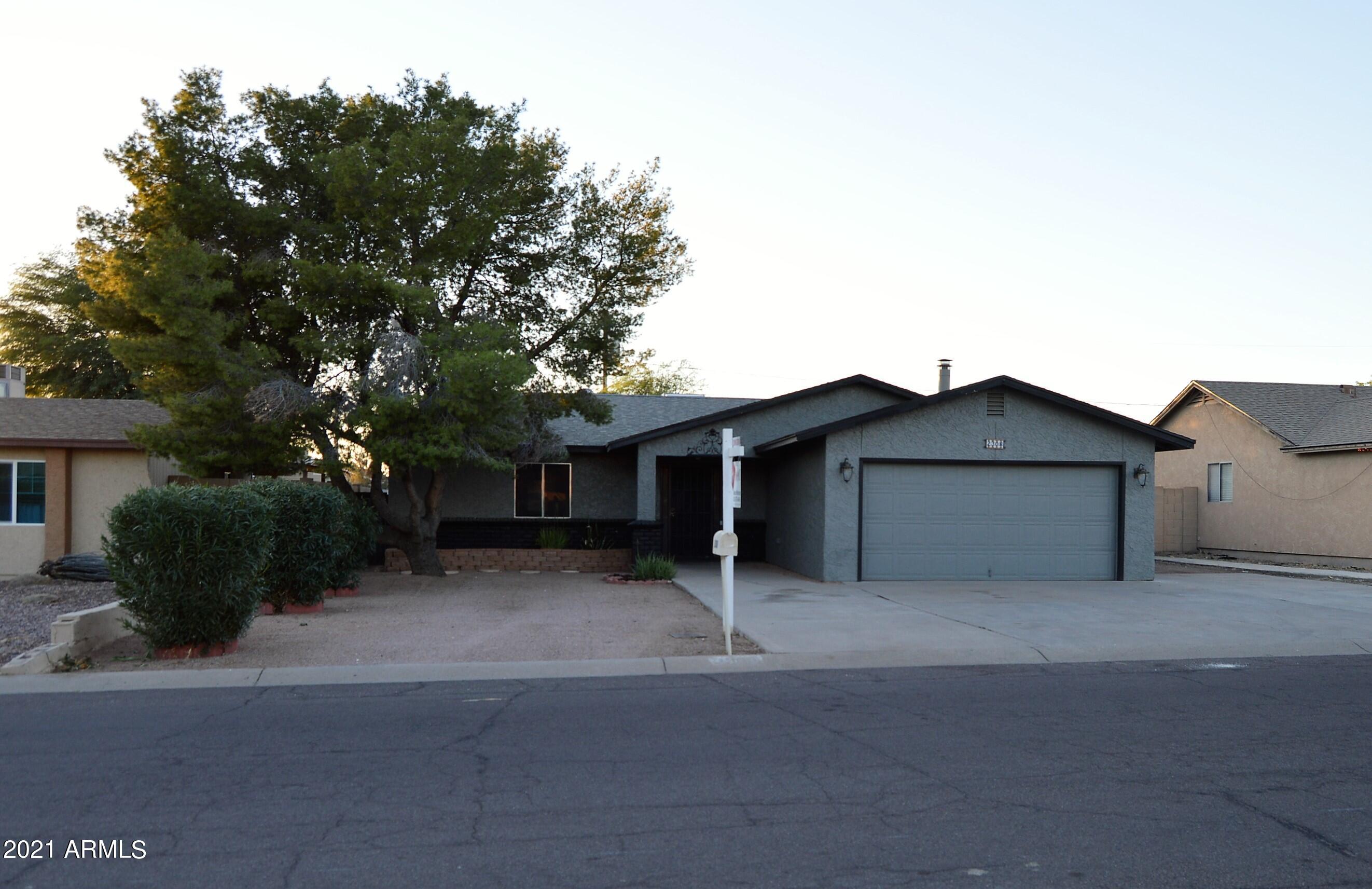 2308 South Cactus Road Apache Junction, AZ 85119 - Photo 2 of 36 1