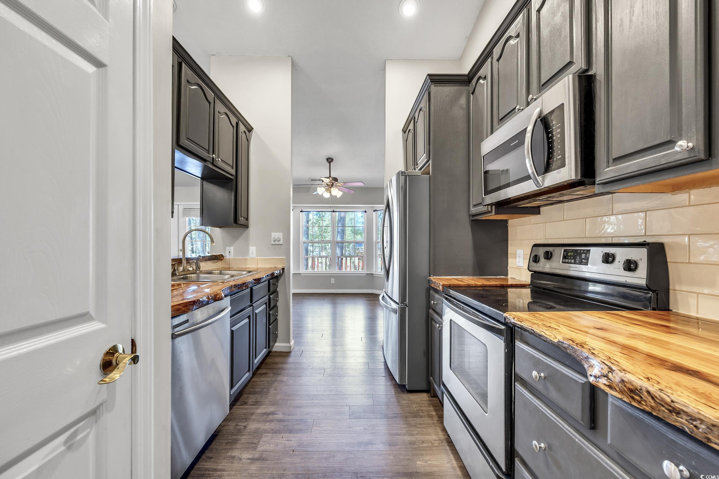 561 Kings River Road Pawleys Island, SC 29585 - Photo 8 of 40 Gallery Image 8
