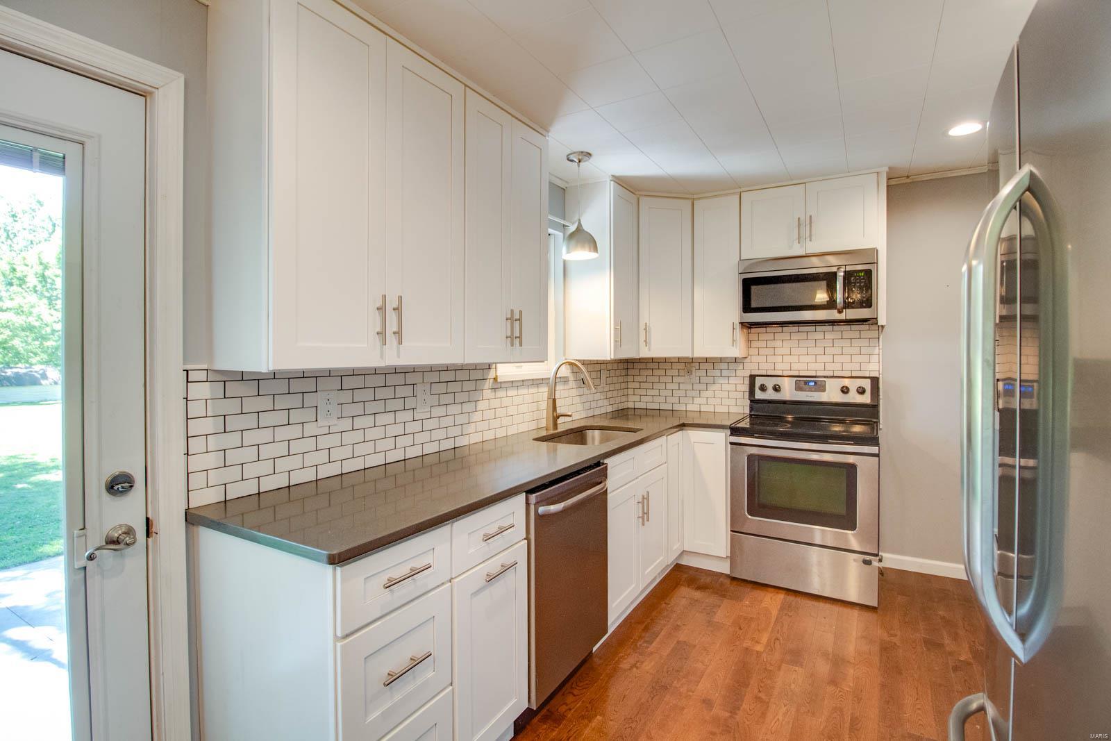 28859 Delhi Road Jerseyville, IL 62052 - Photo 8 of 31 Gallery Image 8