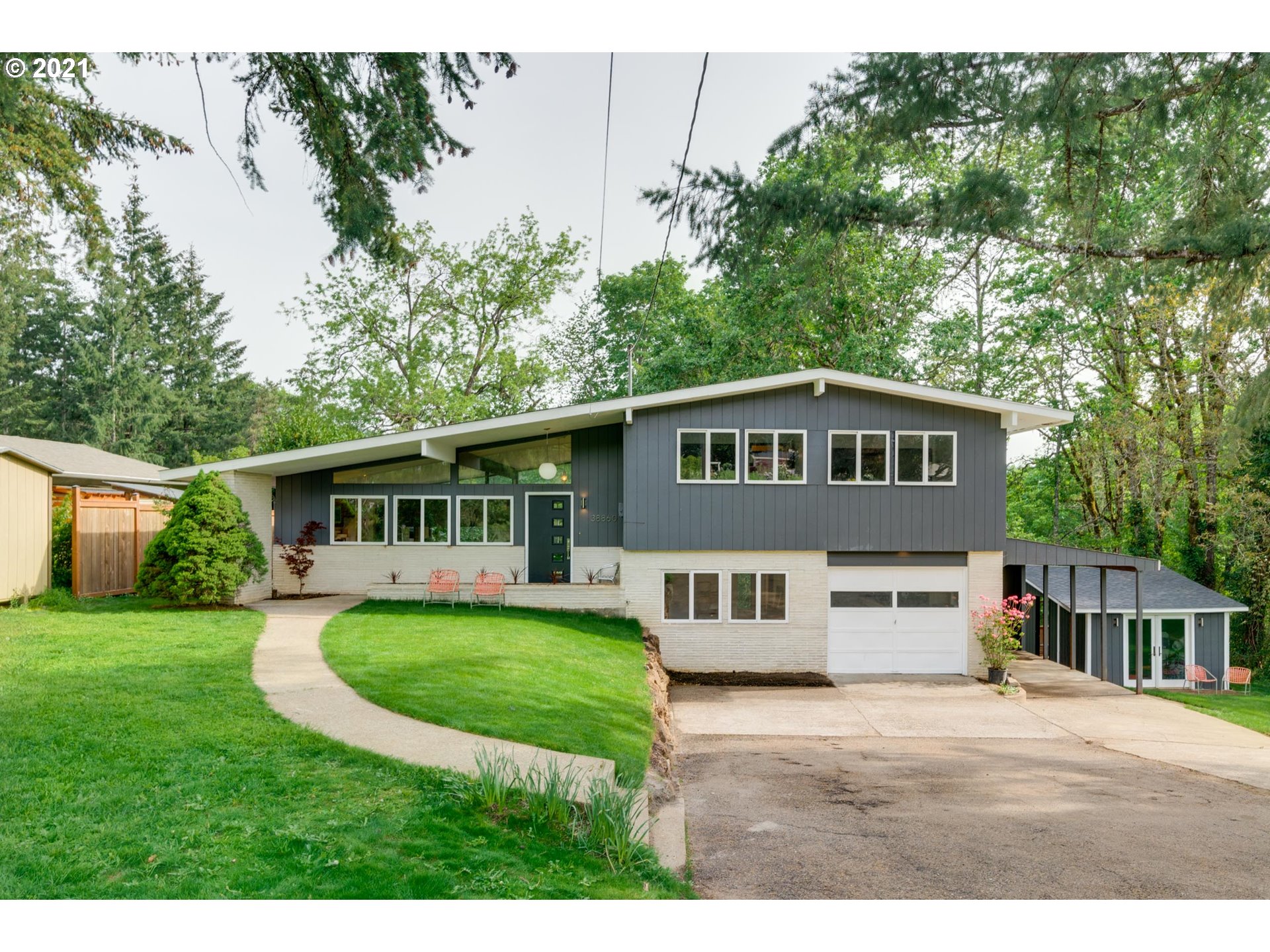 38860 Southwest Hartley Road Gaston, OR 97119 - Photo 1 of 32 Gallery Image 1