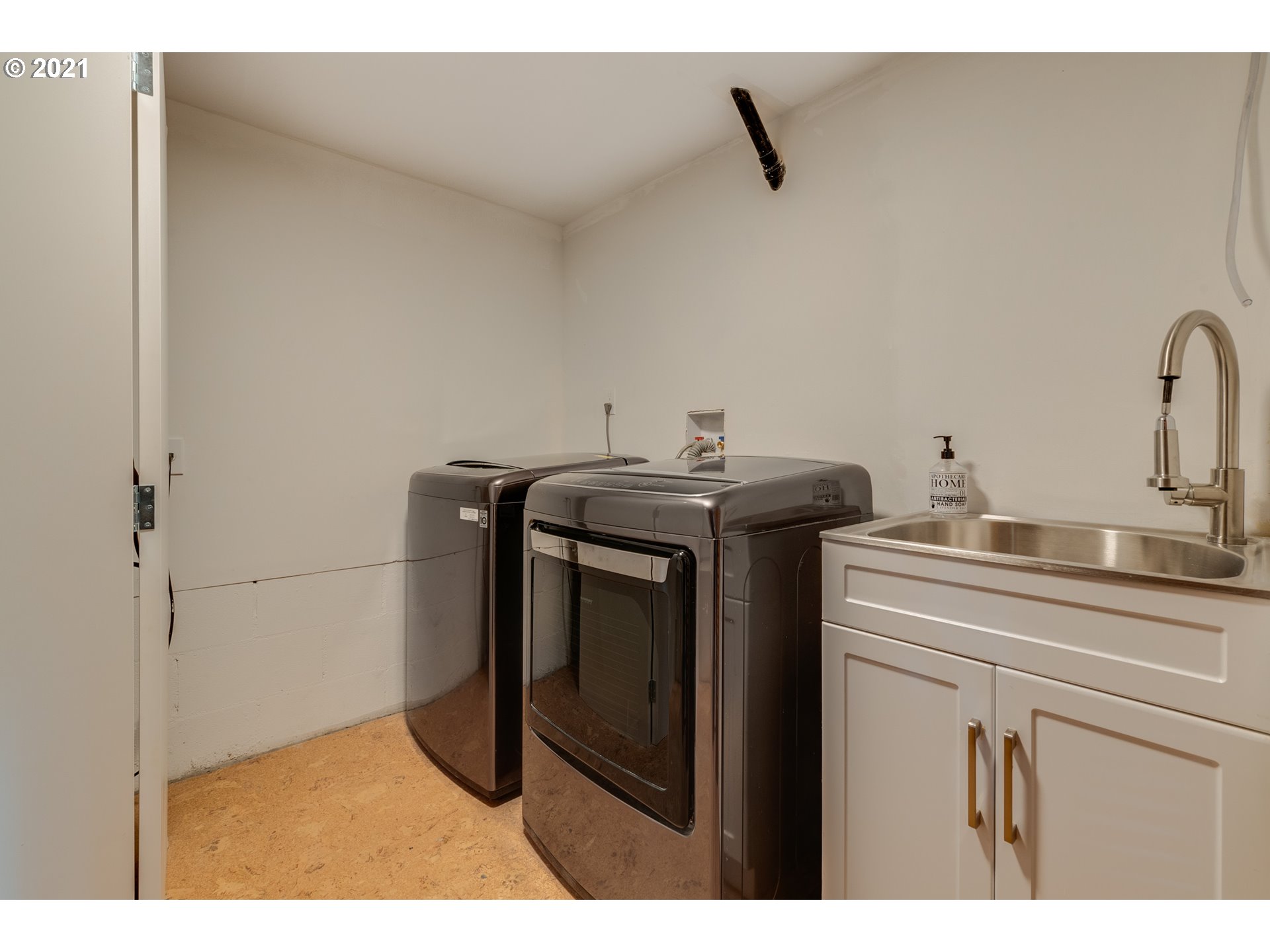38860 Southwest Hartley Road Gaston, OR 97119 - Photo 24 of 32 Gallery Image 24
