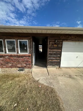 $249,900 | 5260 East Summerholme Drive, Knox, IN 46534