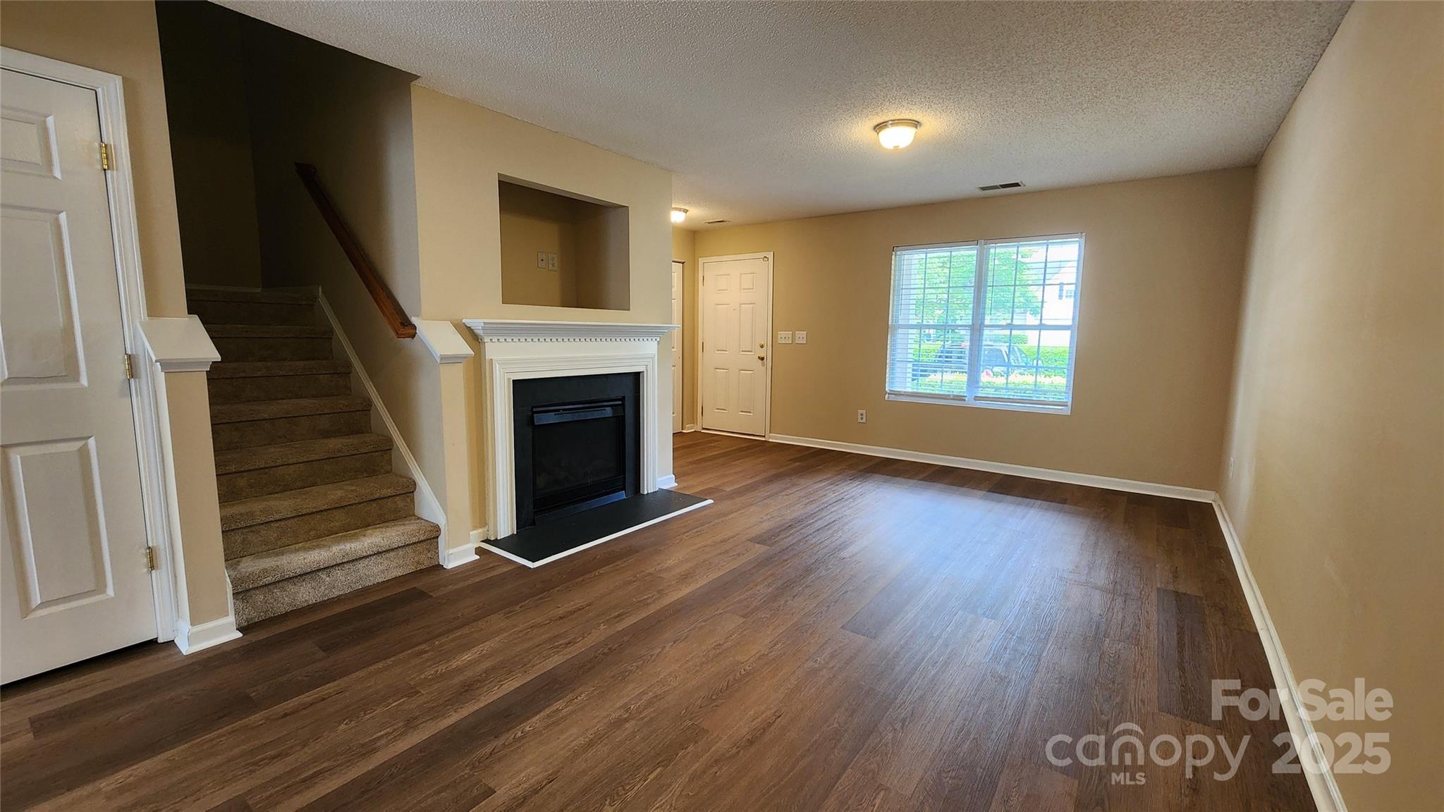 3208 Barons Court Road Charlotte, NC 28213 - Photo 3 of 16