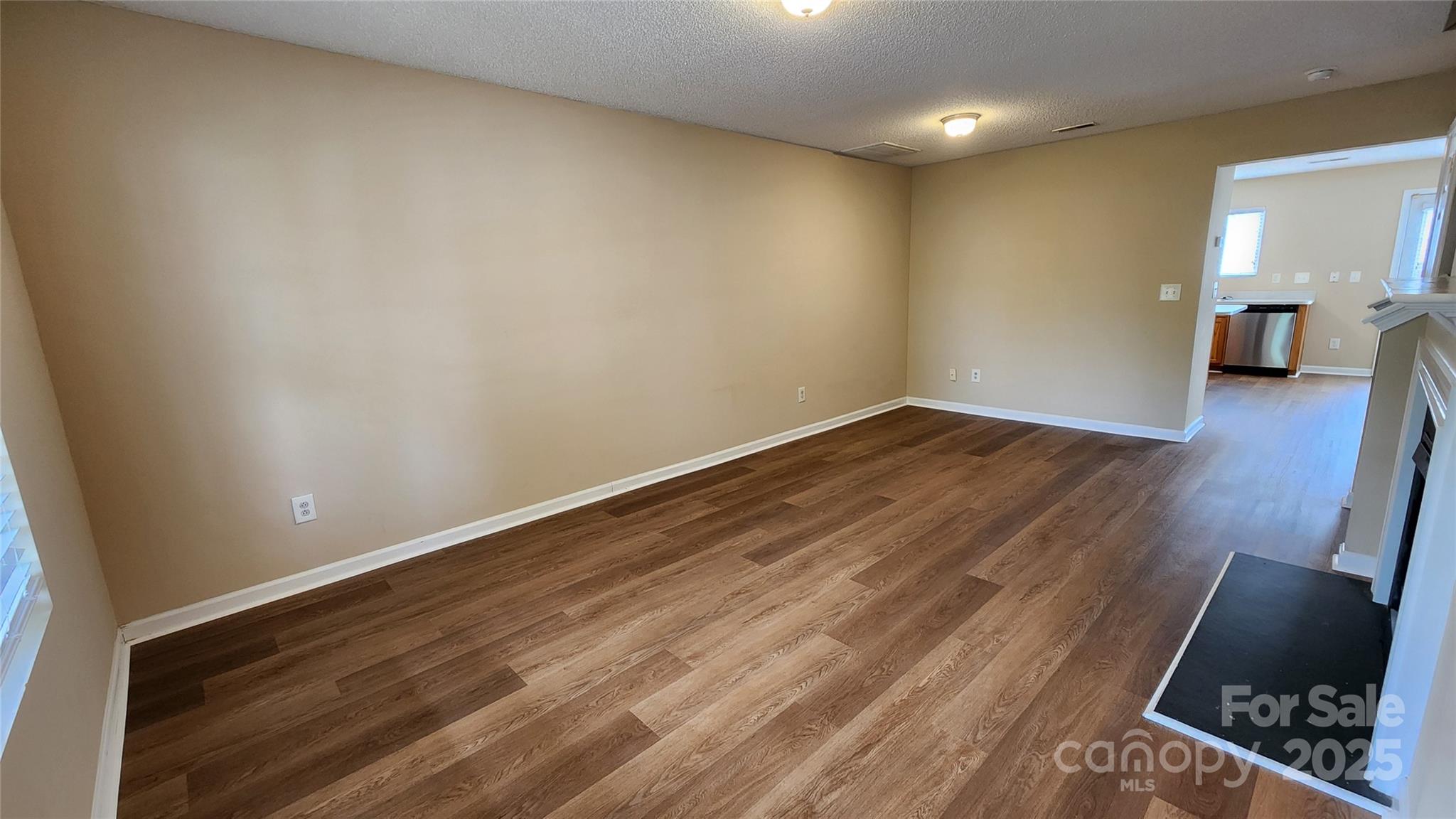 3208 Barons Court Road Charlotte, NC 28213 - Photo 4 of 16