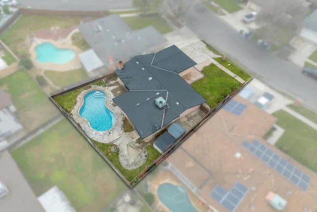 $399,900 | 1712 West Donner Avenue, Fresno, CA 93705