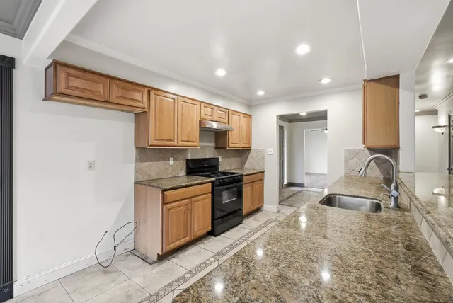 $399,900 | 1712 West Donner Avenue, Fresno, CA 93705