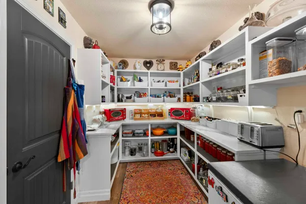 $1,299,900 | 6730 West Crosscut Road, Deer Park, WA 99006