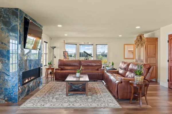 $1,299,900 | 6730 West Crosscut Road, Deer Park, WA 99006