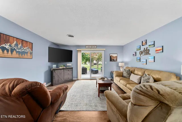 $220,000 | 10 Lakeshore Terrace, Unit 62, Fairfield Glade, TN 38558