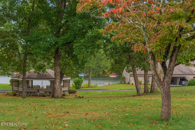 $220,000 | 10 Lakeshore Terrace, Unit 62, Fairfield Glade, TN 38558