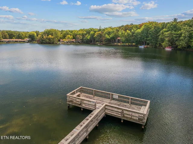 $220,000 | 10 Lakeshore Terrace, Unit 62, Fairfield Glade, TN 38558