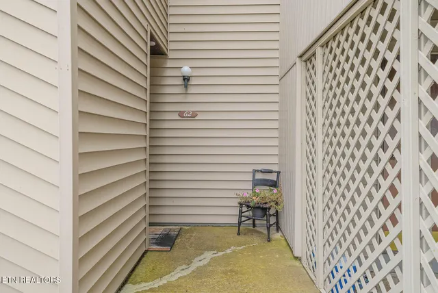 $220,000 | 10 Lakeshore Terrace, Unit 62, Fairfield Glade, TN 38558