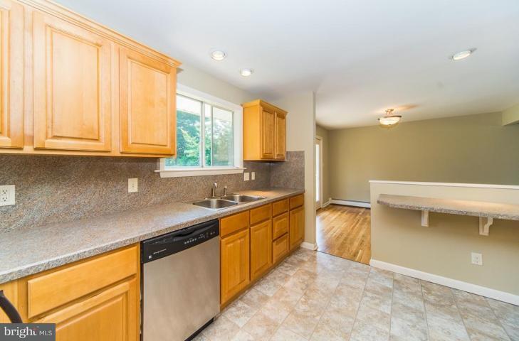623 West 3rd Avenue Lititz, PA 17543 - Photo 11 of 27