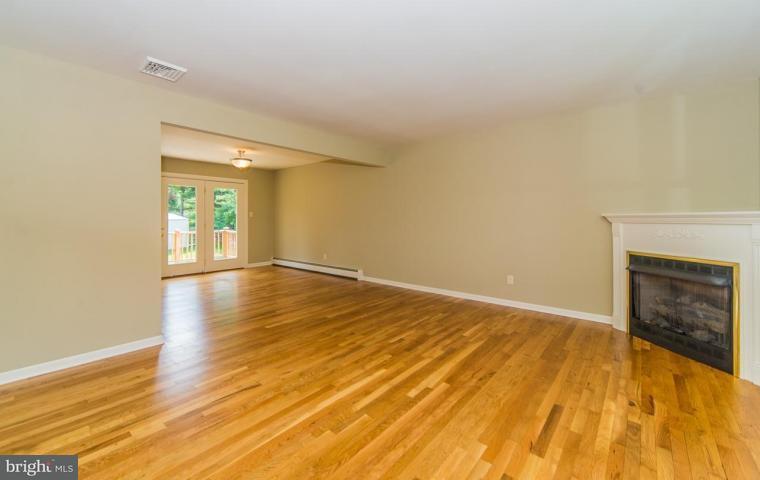 623 West 3rd Avenue Lititz, PA 17543 - Photo 5 of 27