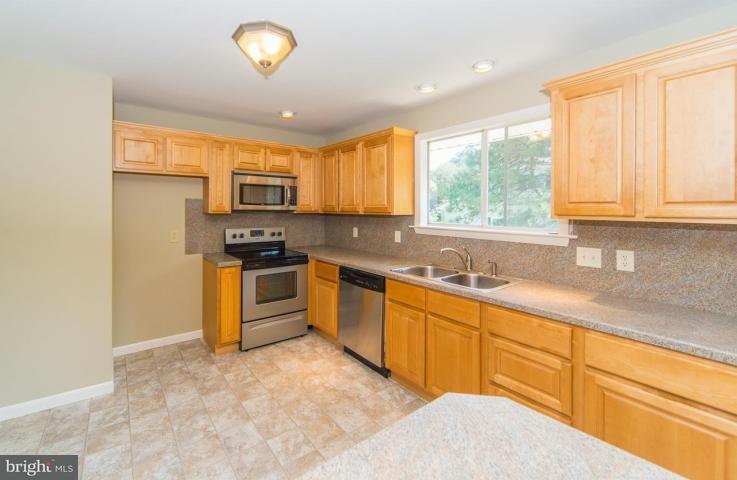 623 West 3rd Avenue Lititz, PA 17543 - Photo 9 of 27