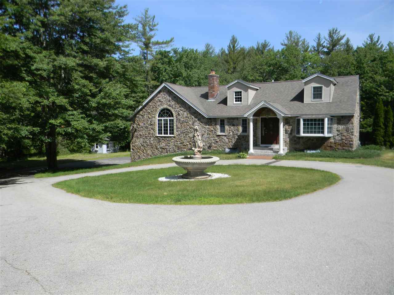 224 New Boston Road Goffstown, NH 03045 - Photo 1 of 40 Gallery Image 1