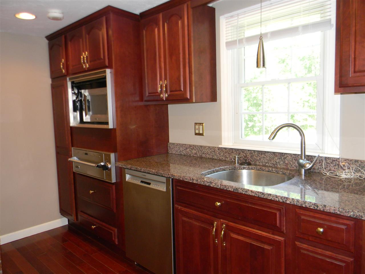 224 New Boston Road Goffstown, NH 03045 - Photo 5 of 40 Gallery Image 5
