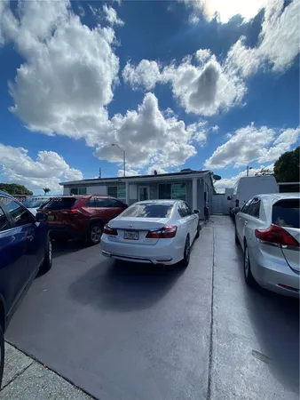 a car parked in the parking lot