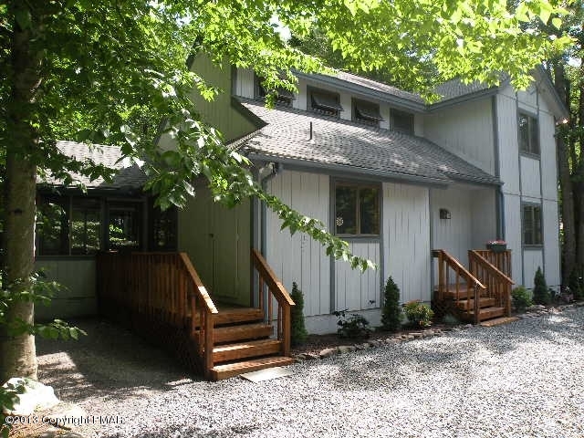 313 Canoe Brook Road Pocono Pines, PA 18350 - Photo 1 of 15 Exterior