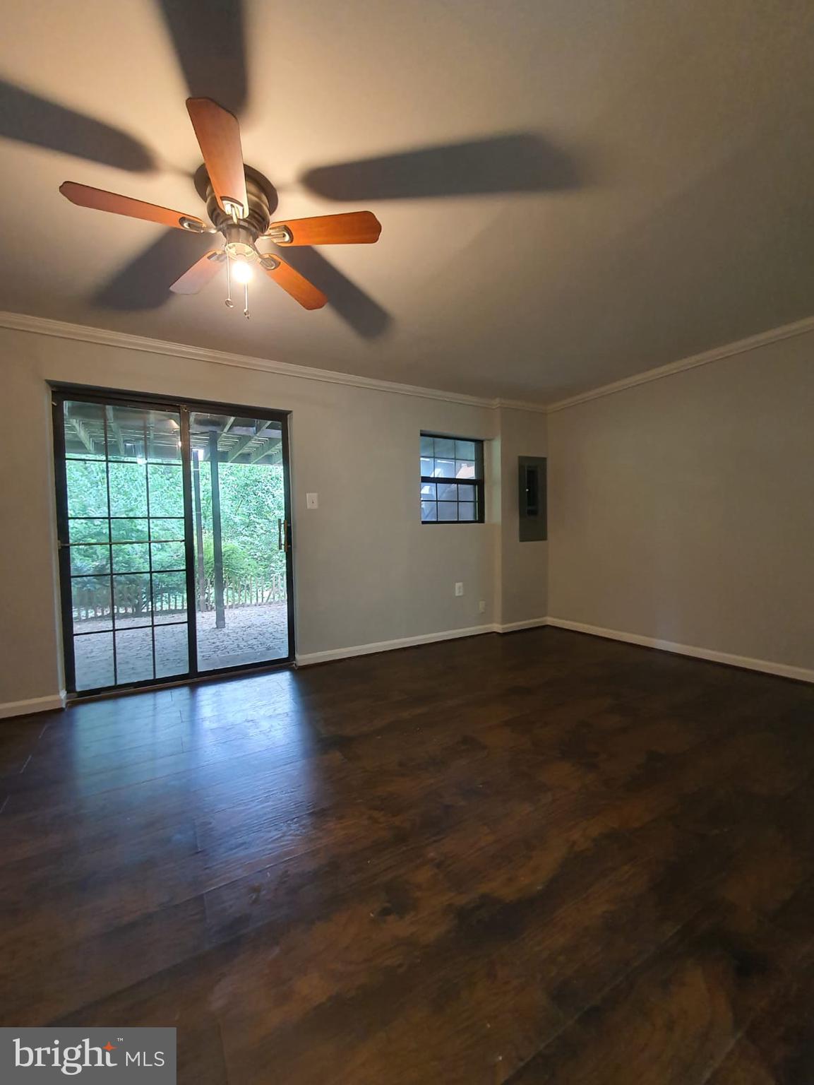 33 Berkeley Court Sterling, VA 20165 - Photo 11 of 21