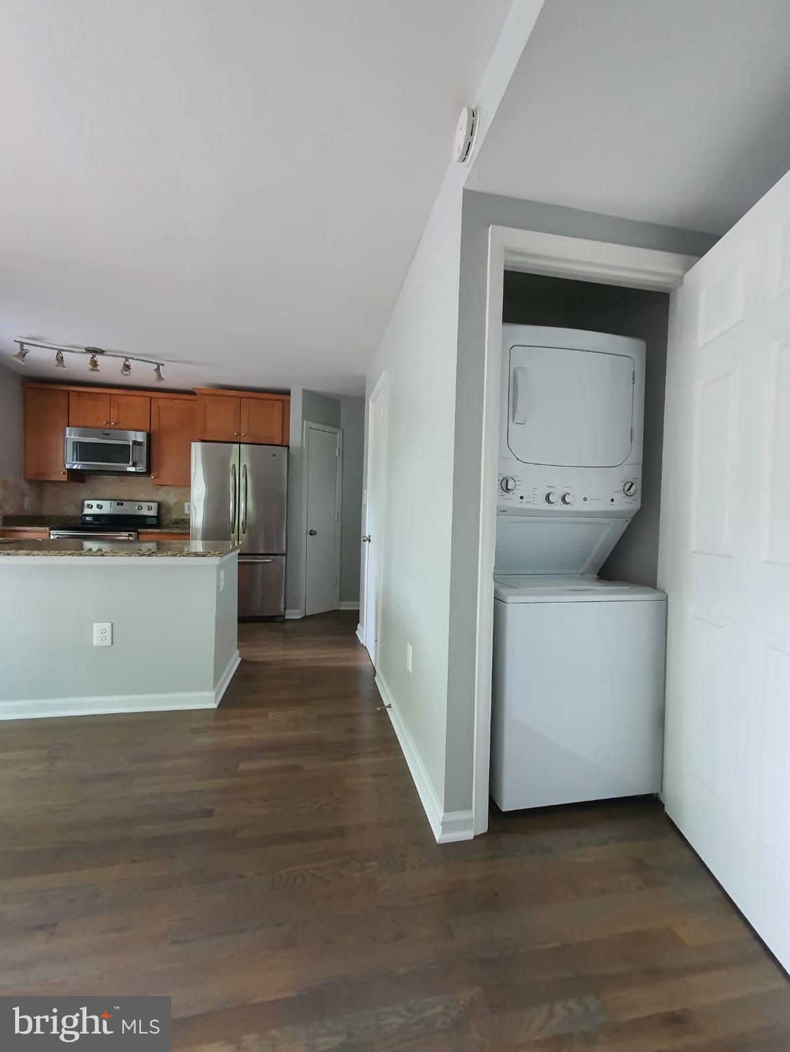 33 Berkeley Court Sterling, VA 20165 - Photo 12 of 21