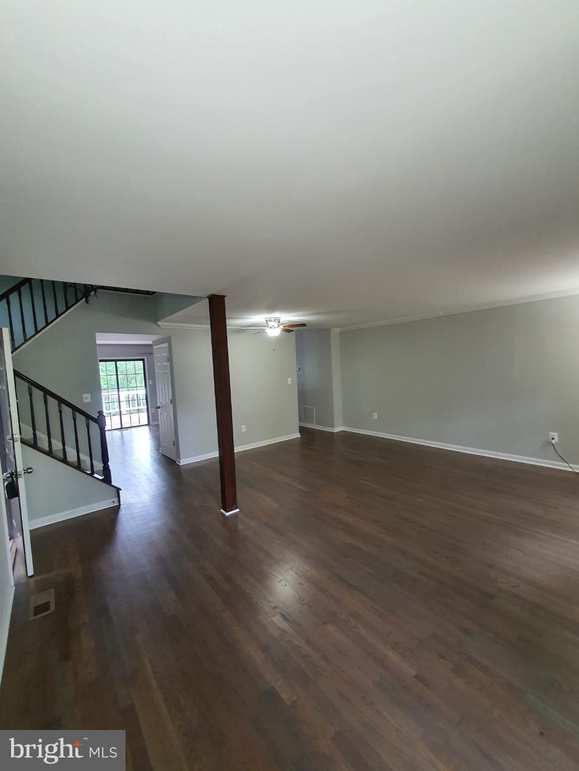 33 Berkeley Court Sterling, VA 20165 - Photo 2 of 21