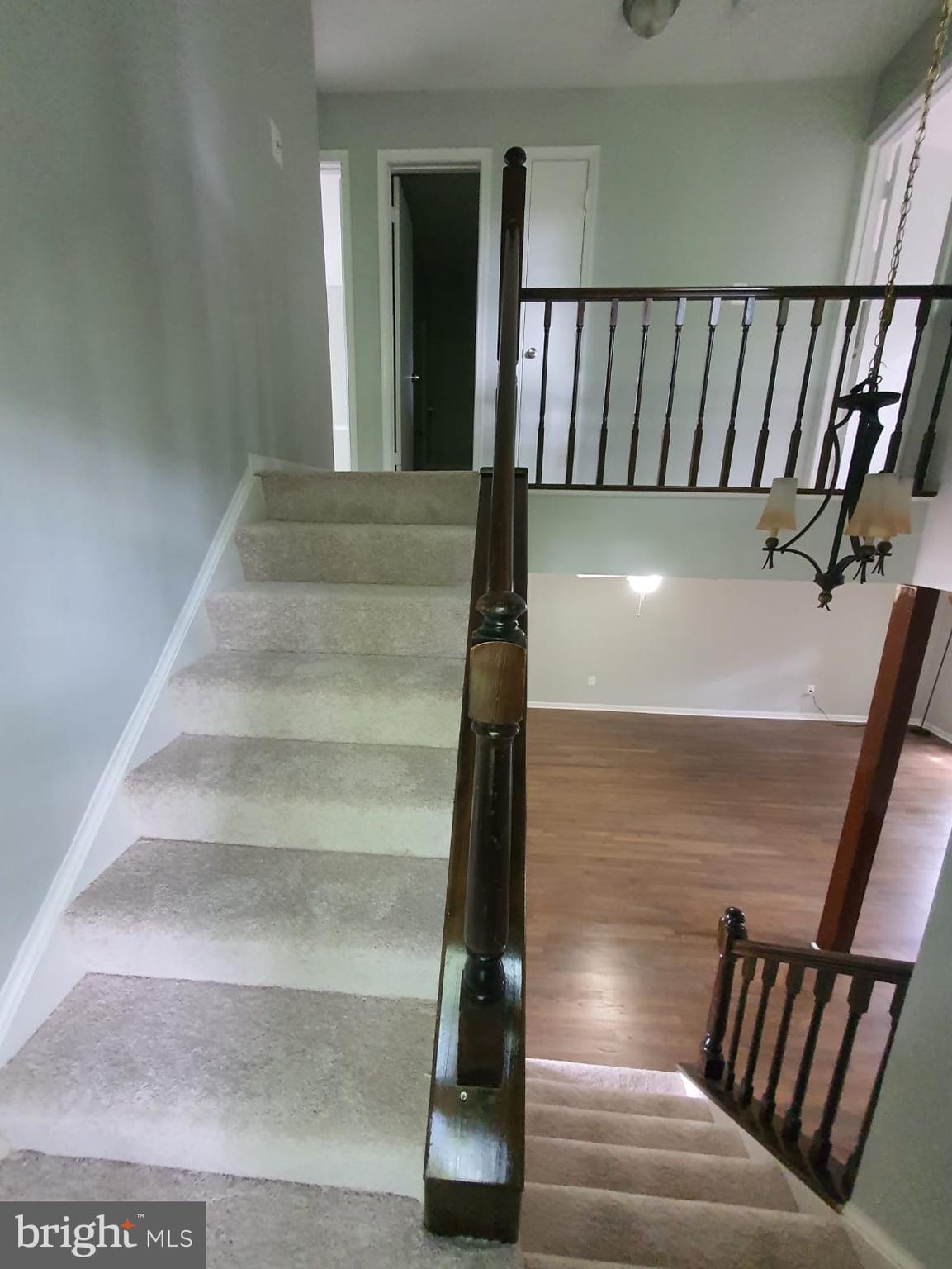 33 Berkeley Court Sterling, VA 20165 - Photo 7 of 21