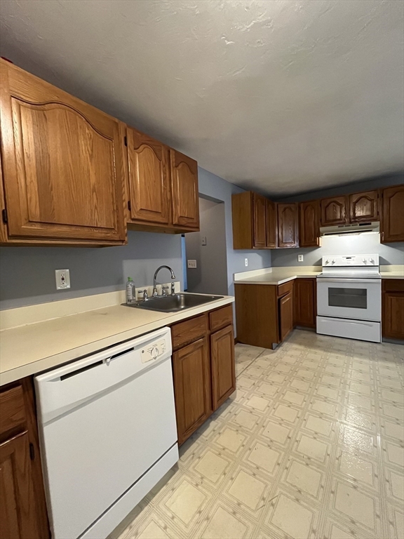 540 Cherry Street, Unit B1 Fall River, MA 02720 - Photo 3 of 11