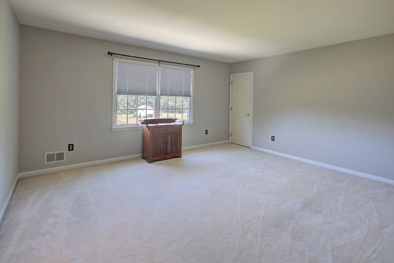 22 Red School House Road Lebanon, NJ 08833 - Photo 28 of 36