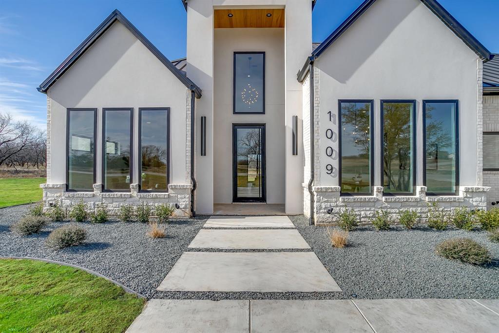 1009 Genoa Drive Weatherford, TX 76087 - Photo 3 of 40