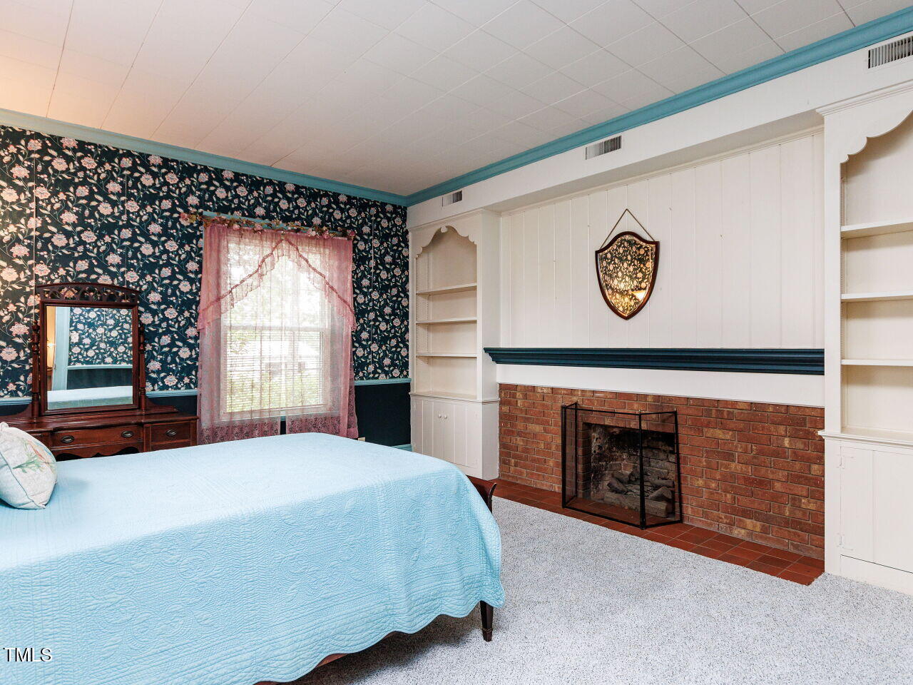 701 Rand Road Garner, NC 27529 - Photo 14 of 59 016-1280x960-primary-bedroom