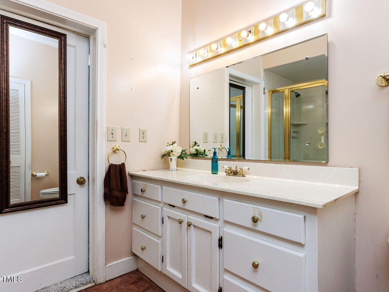 701 Rand Road Garner, NC 27529 - Photo 15 of 59 013-1280x960-bathroom