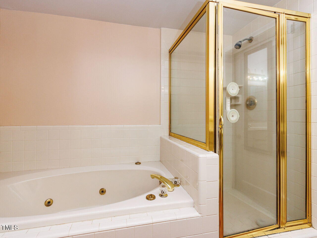 701 Rand Road Garner, NC 27529 - Photo 16 of 59 014-1280x960-bathroom