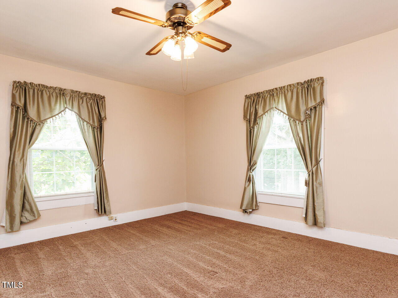 701 Rand Road Garner, NC 27529 - Photo 24 of 59 022-1280x960-bedroom