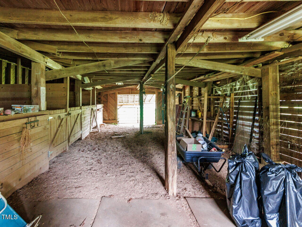 701 Rand Road Garner, NC 27529 - Photo 40 of 59 038-1280x960-barn