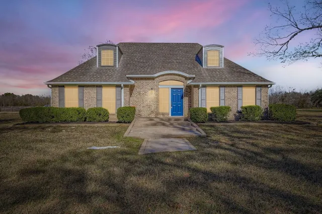 $899,999 | 34411 Fulshear Farms Road, Fulshear, TX 77441