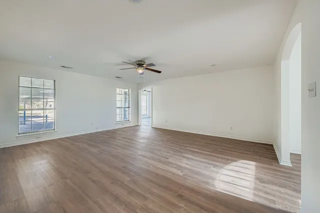 $899,999 | 34411 Fulshear Farms Road, Fulshear, TX 77441