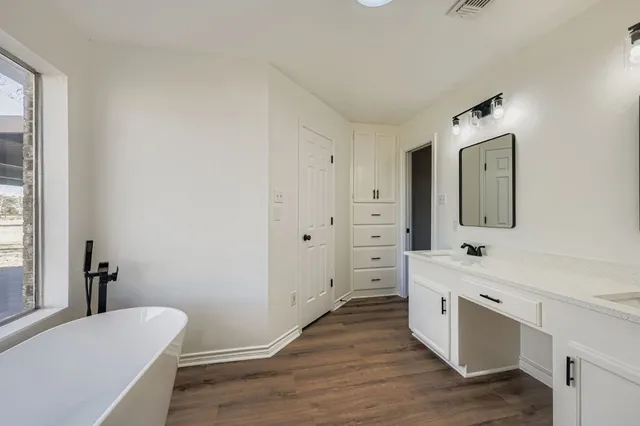 $899,999 | 34411 Fulshear Farms Road, Fulshear, TX 77441