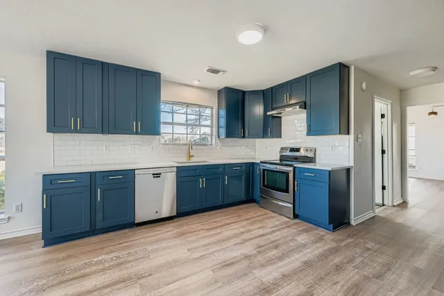 $899,999 | 34411 Fulshear Farms Road, Fulshear, TX 77441