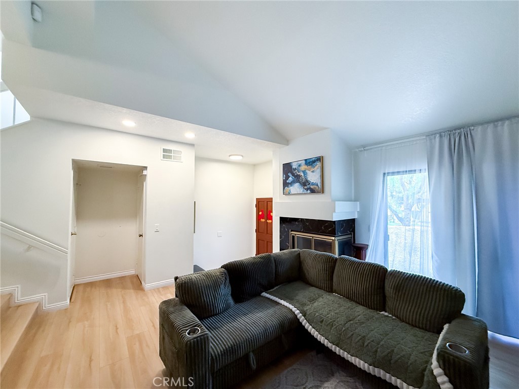 33 Wildflower Place Phillips Ranch, CA 91766 - Photo 9 of 49