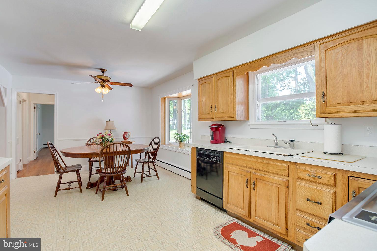 13301 Bottom Road Hydes, MD 21082 - Photo 12 of 62 Large eat-in kitchen right off the family room