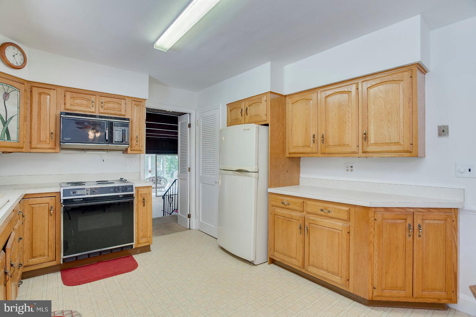 13301 Bottom Road Hydes, MD 21082 - Photo 14 of 62 Alternative kitchen view