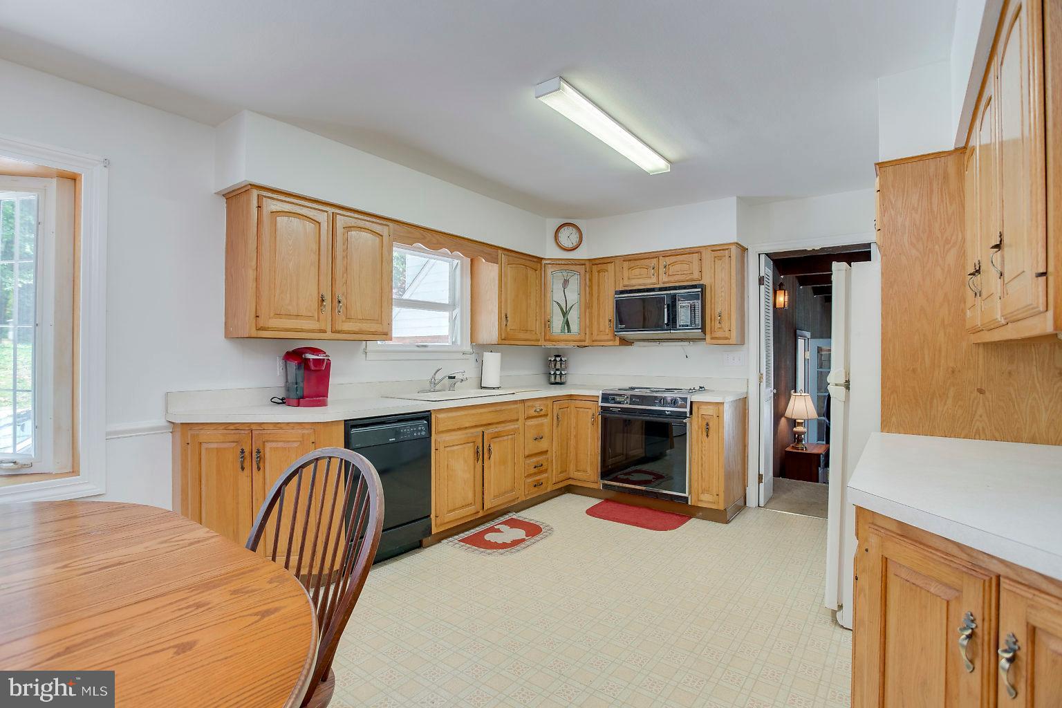 13301 Bottom Road Hydes, MD 21082 - Photo 15 of 62 Kitchen view from dining room entrance