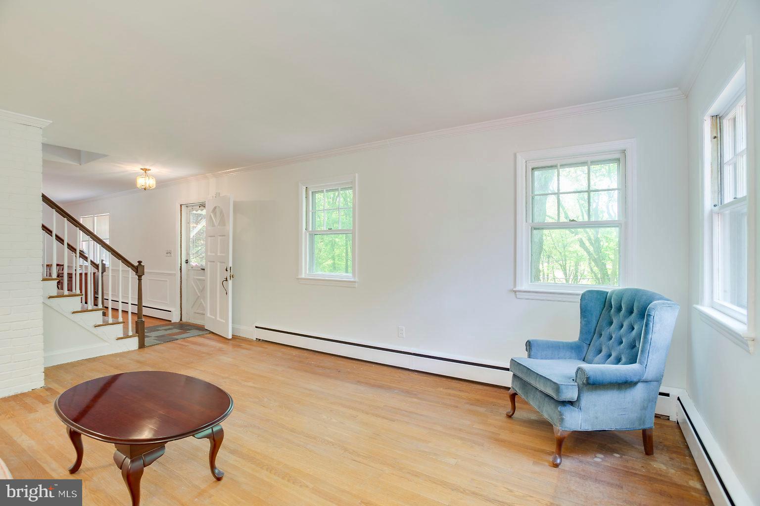13301 Bottom Road Hydes, MD 21082 - Photo 27 of 62 Lots of natural light and entrance from front door