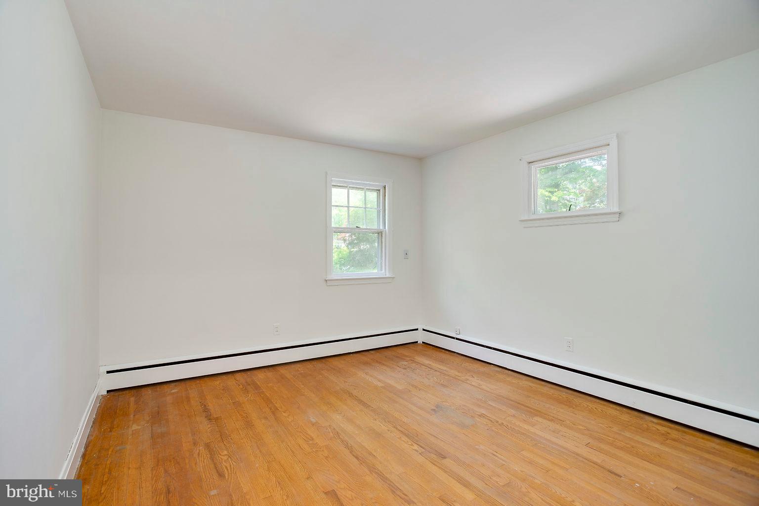 13301 Bottom Road Hydes, MD 21082 - Photo 31 of 62 Main floor bedroom
